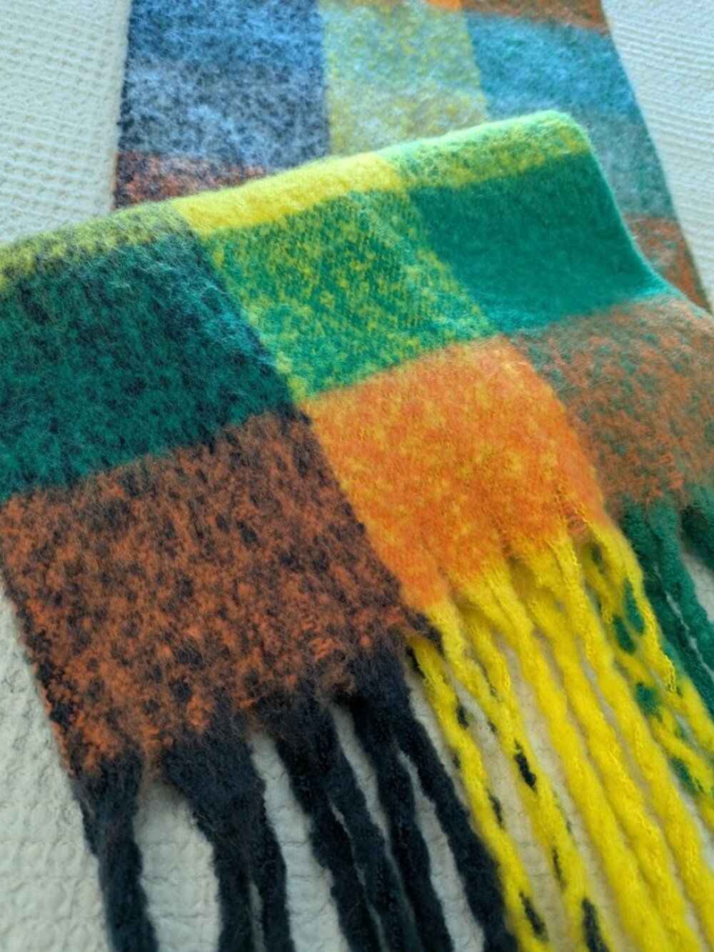 Plaid Scarf Multicolor Fuzzy Fringe Oversized Le31 Par Simons Y2K - Picture 7 of 7